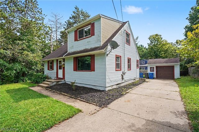 742 Avondale Street, Kent, OH 44240