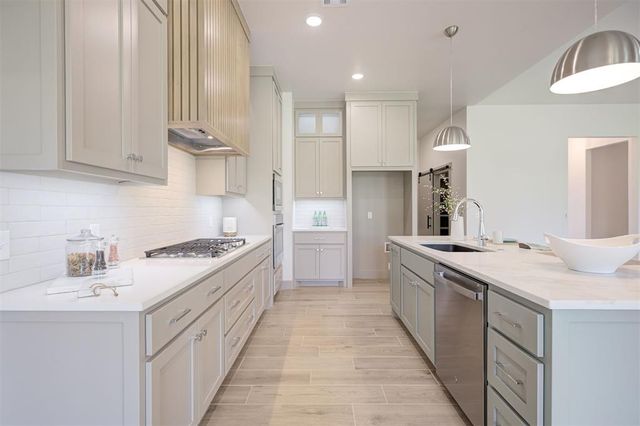 11613 SW 55th Street, Mustang, OK 73064