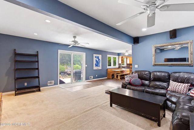 822 York Road, Brick, NJ 08724