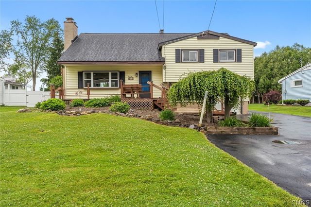 9 Foxberry Lane, Clay, NY 13090