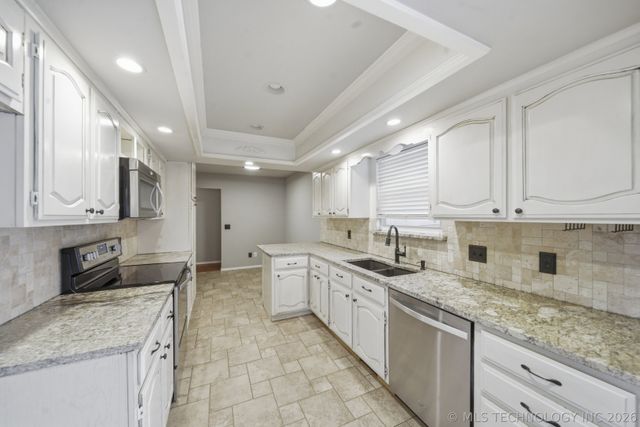 7622 S Trenton Avenue, Tulsa, OK 74136