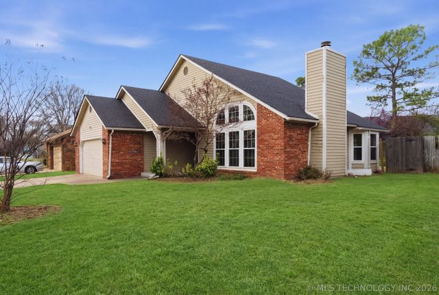 7622 S Trenton Avenue, Tulsa, OK 74136