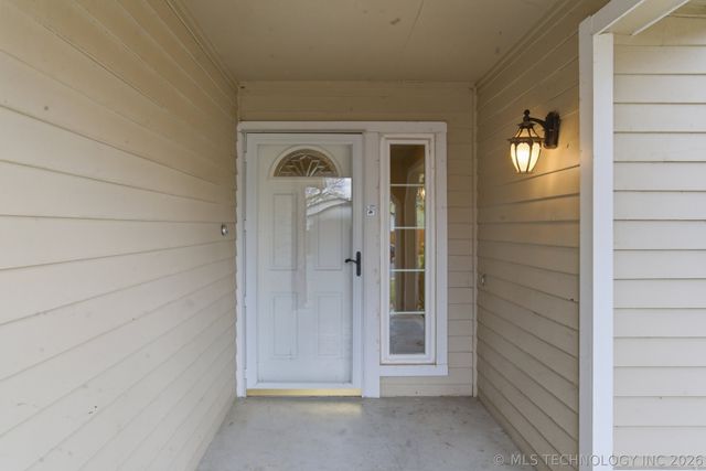 7622 S Trenton Avenue, Tulsa, OK 74136