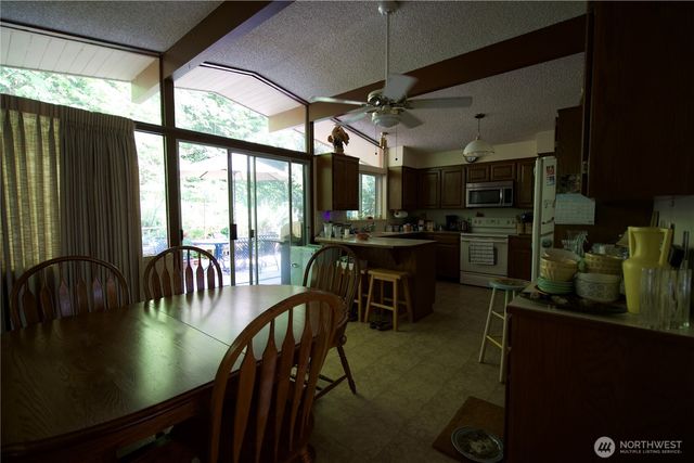 15440 SE May Valley Road, Renton, WA 98059