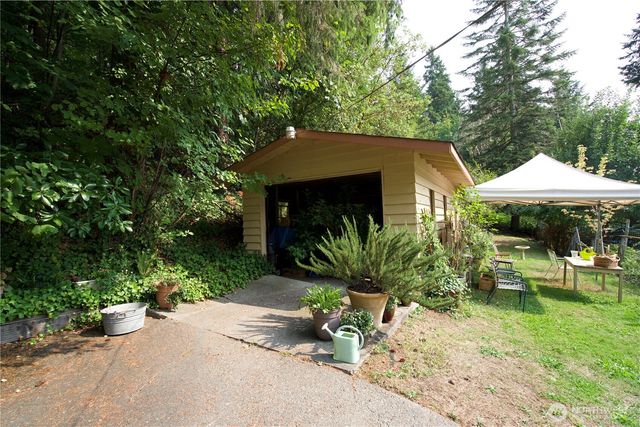 15440 SE May Valley Road, Renton, WA 98059