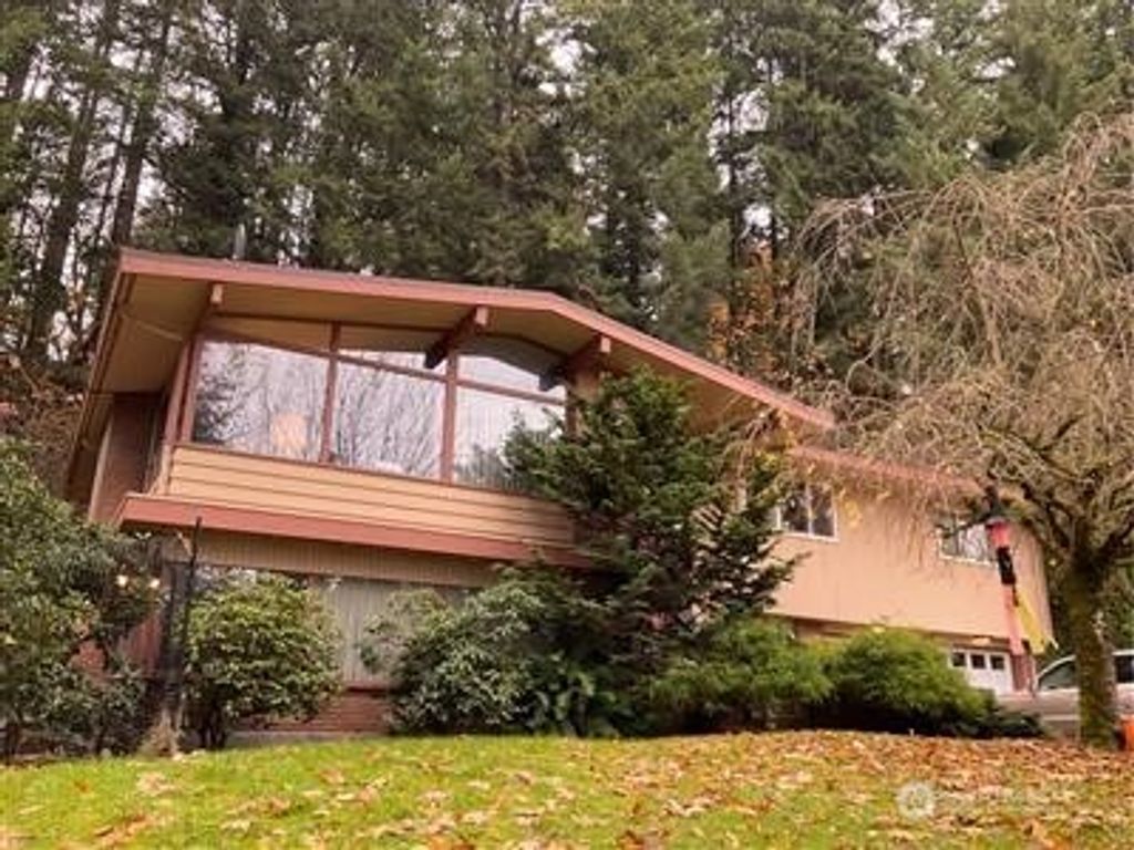 15440 SE May Valley Road, Renton, WA 98059