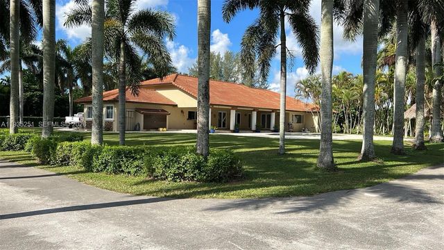 19701 SW 197th Ave, Miami, FL 33187