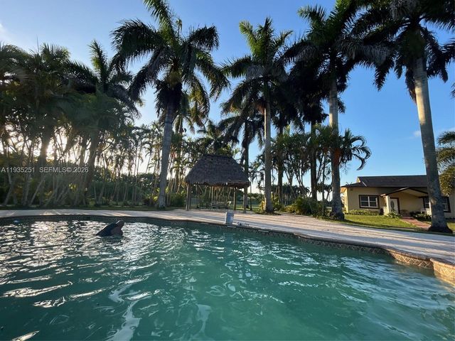 19701 SW 197th Ave, Miami, FL 33187