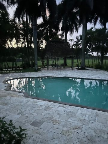 19701 SW 197th Ave, Miami, FL 33187