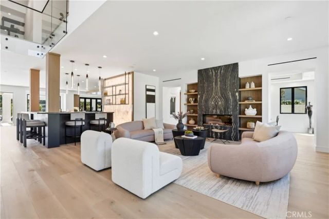 4400 OAK PLACE, Westlake Village, CA 91362
