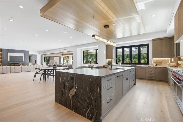 4400 OAK PLACE, Westlake Village, CA 91362