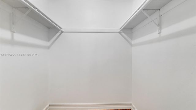 205 Dunwoody Ln 17-85, Hollywood, FL 33021