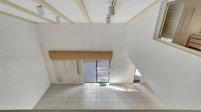 205 Dunwoody Ln 17-85, Hollywood, FL 33021