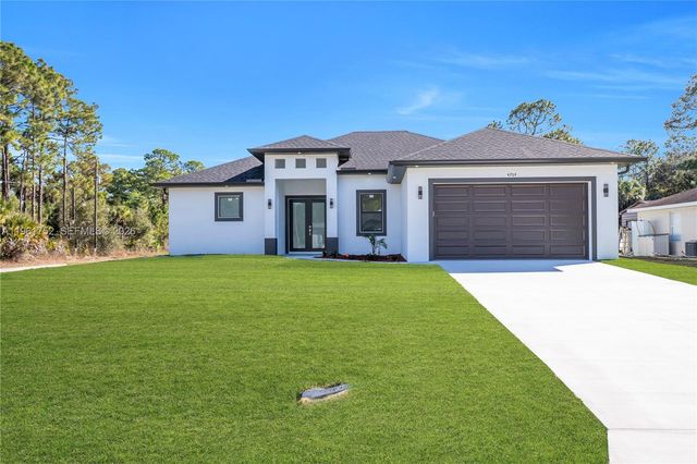 4703 Sara AVE N, Lehigh Acres, FL 33971