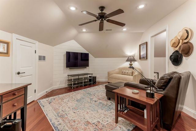 11630 Cedarwood Court, Evansville, IN 47712