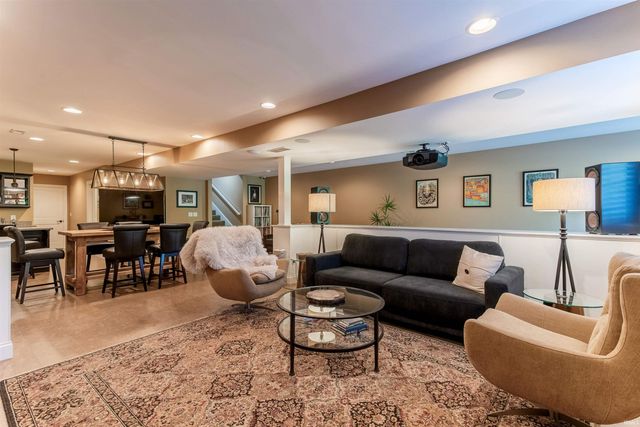 11630 Cedarwood Court, Evansville, IN 47712