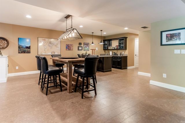 11630 Cedarwood Court, Evansville, IN 47712