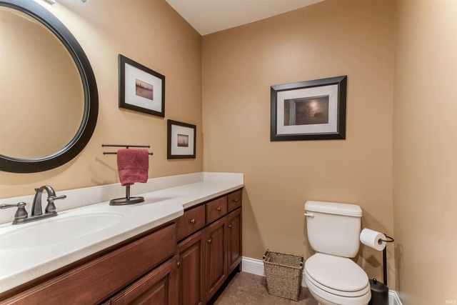 11630 Cedarwood Court, Evansville, IN 47712