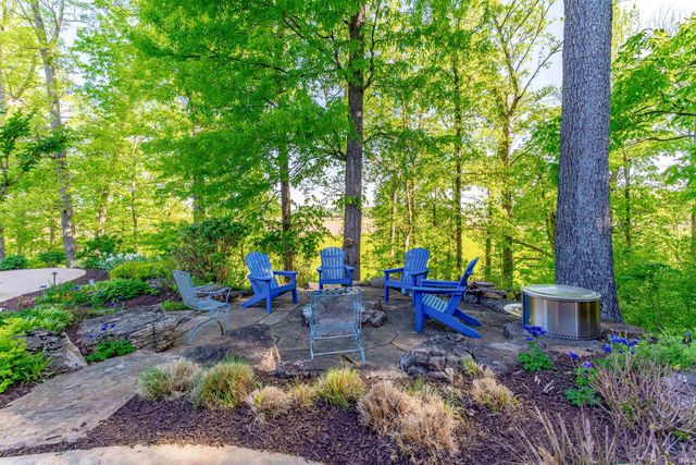 11630 Cedarwood Court, Evansville, IN 47712