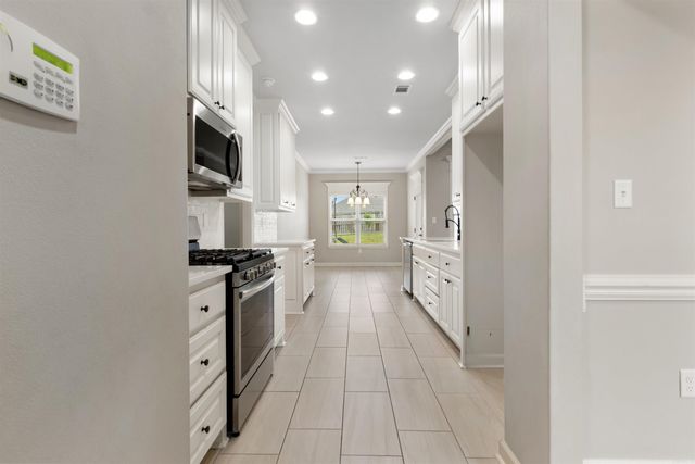 102 Sanibel Circle, Little Rock, AR 72210