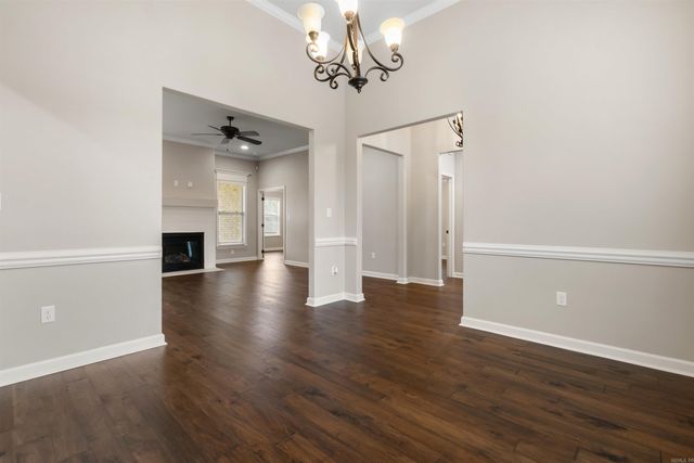 102 Sanibel Circle, Little Rock, AR 72210