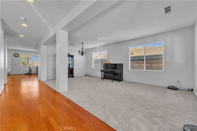 837 Vandal Way, Palmdale, CA 93551