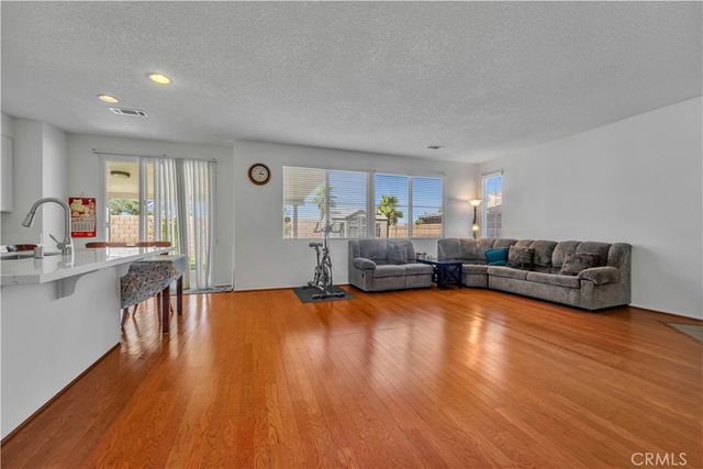837 Vandal Way, Palmdale, CA 93551