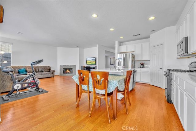 837 Vandal Way, Palmdale, CA 93551