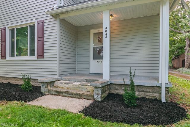 9042 Lake Shore Boulevard, Mentor, OH 44060