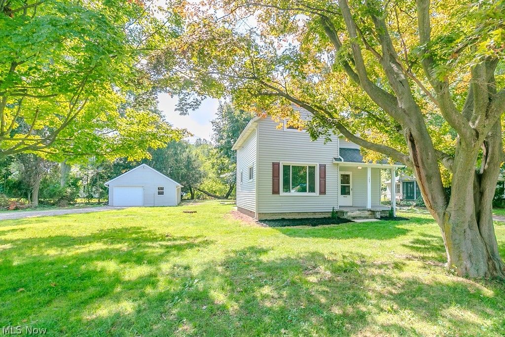 9042 Lake Shore Boulevard, Mentor, OH 44060