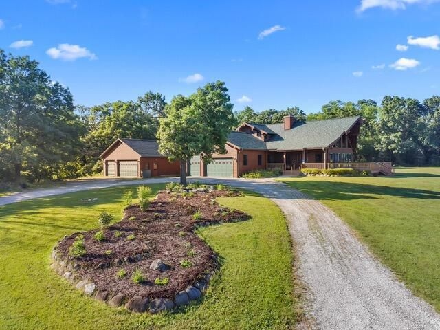 S103W36615 County Road LO, Eagle, WI 53119