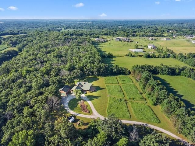 S103W36615 County Road LO, Eagle, WI 53119