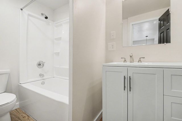 620 Charlotte Avenue, Kalamazoo City, MI 49048