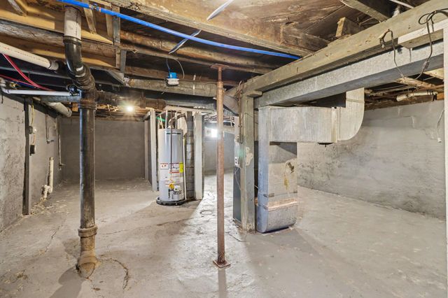 620 Charlotte Avenue, Kalamazoo City, MI 49048