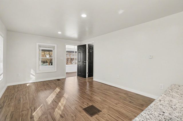 620 Charlotte Avenue, Kalamazoo City, MI 49048