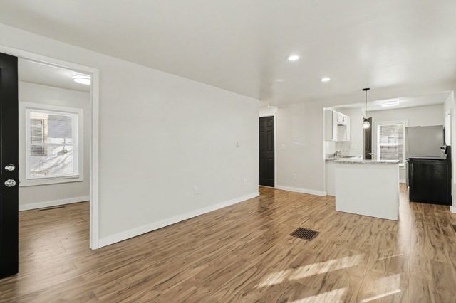 620 Charlotte Avenue, Kalamazoo City, MI 49048