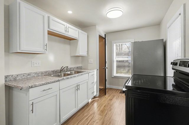 620 Charlotte Avenue, Kalamazoo City, MI 49048