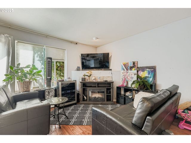 6011 Ne 33RD Cir, Vancouver, WA 98661