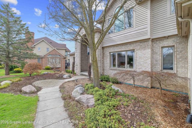 6291 Pine Hollow Drive, East Lansing, MI 48823