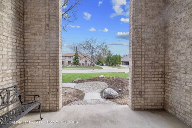 6291 Pine Hollow Drive, East Lansing, MI 48823