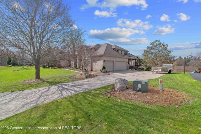 6291 Pine Hollow Drive, East Lansing, MI 48823