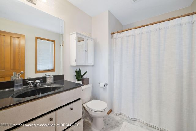 6291 Pine Hollow Drive, East Lansing, MI 48823