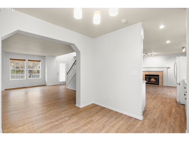 5572 Nw 165TH Pl, Portland, OR 97229