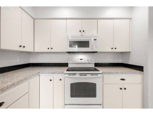 5572 Nw 165TH Pl, Portland, OR 97229