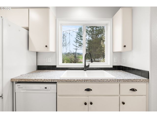 5572 Nw 165TH Pl, Portland, OR 97229