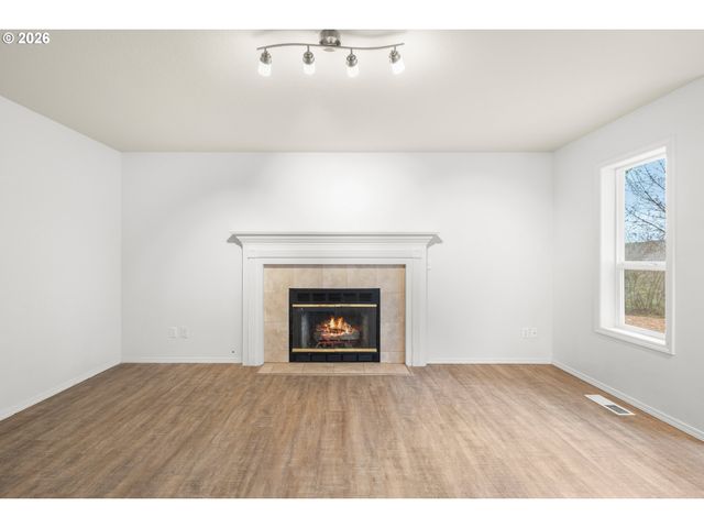 5572 Nw 165TH Pl, Portland, OR 97229