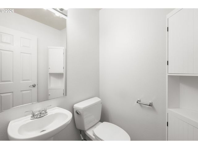 5572 Nw 165TH Pl, Portland, OR 97229