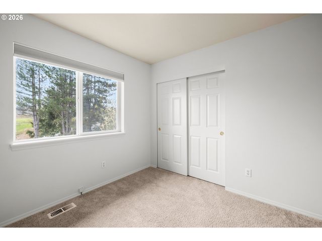 5572 Nw 165TH Pl, Portland, OR 97229