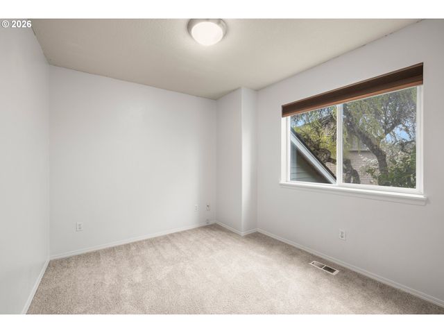 5572 Nw 165TH Pl, Portland, OR 97229