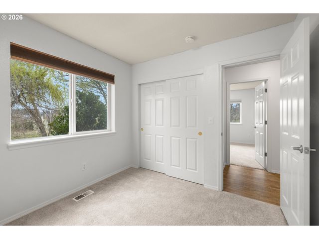 5572 Nw 165TH Pl, Portland, OR 97229